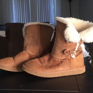 UGG Styled Boots